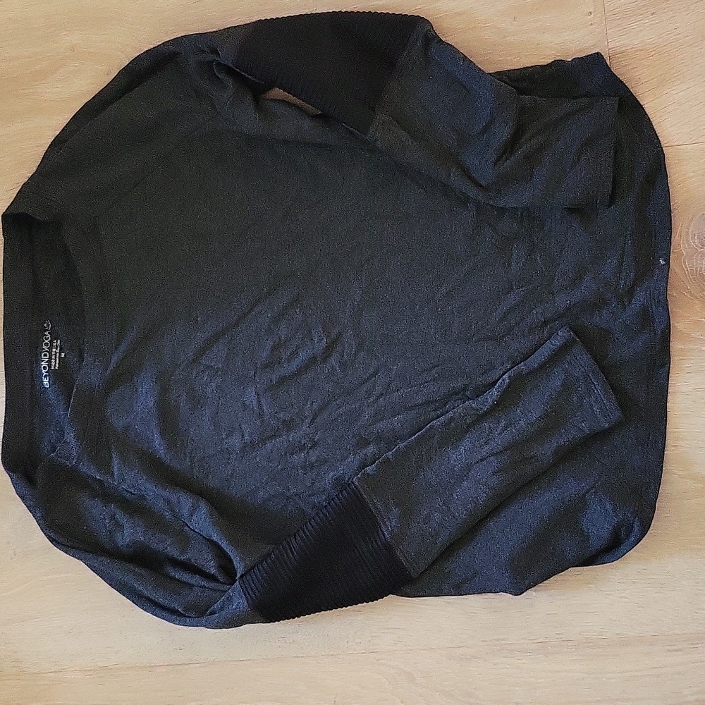 Beyond Yoga Sweatshirt, moto detail, size medium